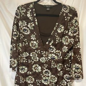 Brown & white flowery blouse